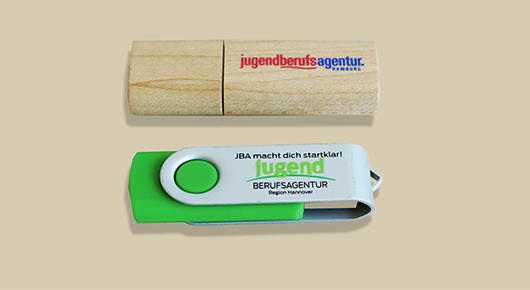 Zwei Speichersticks Zwei Speichersticks